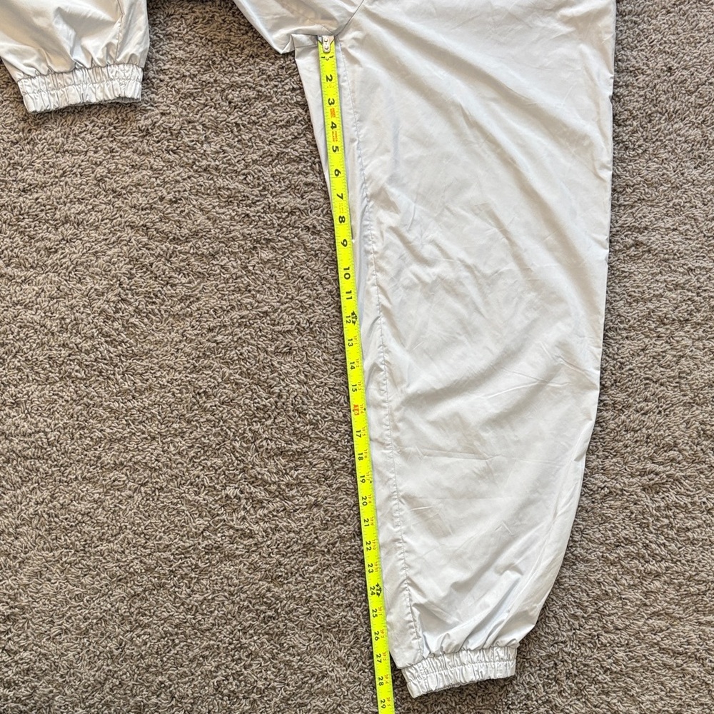 Nike Women's Light Gray Joggers - Picture 7 of 14